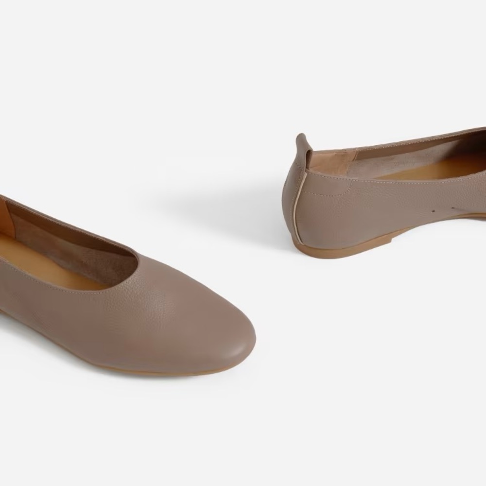 Everlane Pebbled Leather Ballet Flats in Taupe - Picture 7 of 13